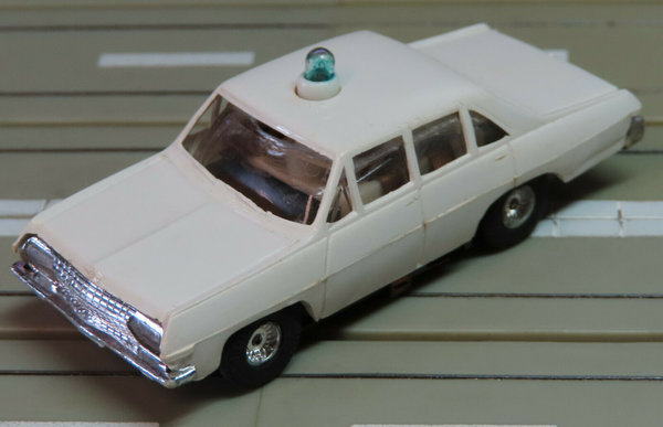 Faller Opel Diplomat Polizei mit Blinklicht, 60er Jahre Spielzeug, Maßstab 1:64  H0(DEZ432),