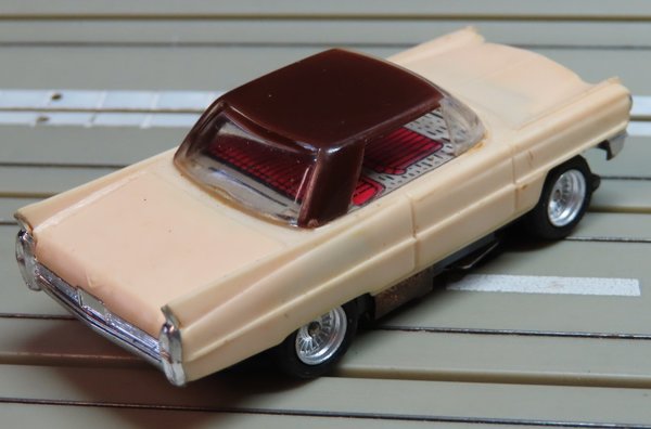Faller AMS 4856 -- Cadillac Coupe mit Blockmotor, 60er Jahre Spielzeug (DEZ653)