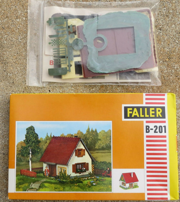 Faller AMS B-201 -- Siedlerhaus, 60er Jahre in OVP (RPS96)