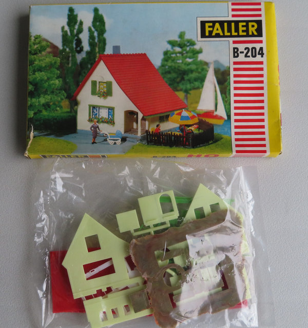 Faller AMS B-204 -- Siedlerhaus in OVP, 60er Jahre Spielzeug (DEZ1419)