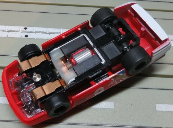 für H0 Slotcar Racing Modellbahn -- Ford Thunderbird mit Tomy Motor (EBS470)