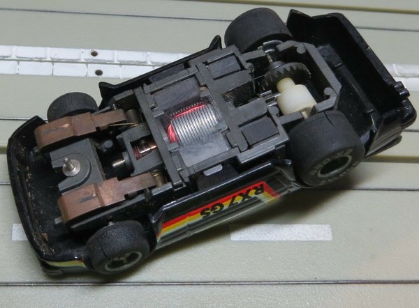 Für H0 Slotcar Racing Modellbahn --- Ferrari F 40 mit Tyco Motor (EBS32)