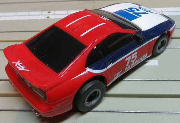 für H0 Slotcar Racing Modellbahn  -- Nissan 300 ZX mit Tomy Motor (EBS44)