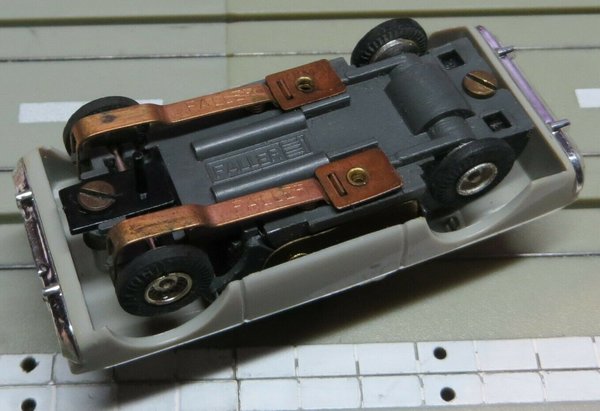 Faller AMS 5834 -- Ford 20 M mit Blockmotor, 60er Jahre Spielzeug / H0 Maßstab 1:64 (EBS88)