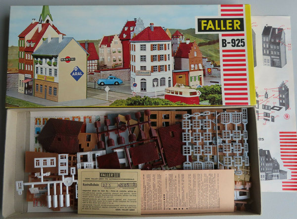 Faller AMS -- B-925 Wohnblock/Eckhaus, 60er Jahre Neu OVP Sammlerstück (DBW112)