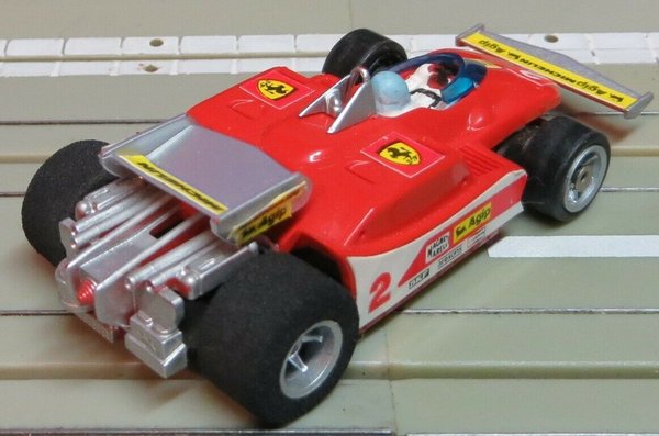Faller Aurora - Formel 1 Ferrari 312 T4 + 2 neue Hinterreifen (RPS443)