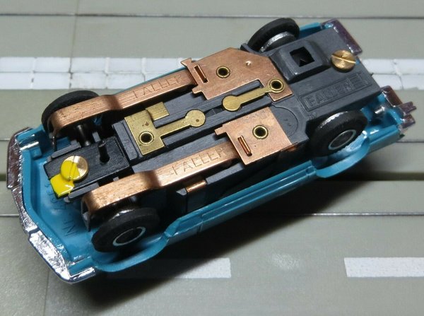 Faller AMS 4851 - Mercedes 230 Coupe mit Flachankermotor, 60er Jahre Spielzeug (EBS195)