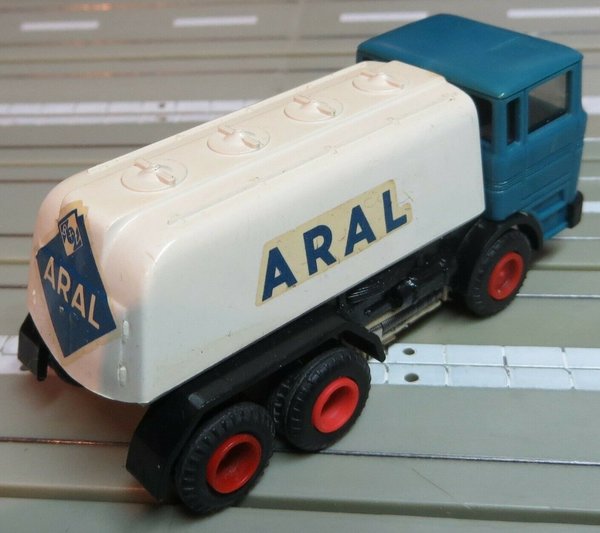 Faller AMS ~ ARAL Tanklastwagen mit Zinkgetriebe, 60er Jahre Spielzeug (EBS252)