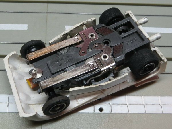 für H0 Slotcar Racing Modellbahn -- seltener Lola T 260 mit AFX Motor, 70er Jahre Spielzeug (EBS362)
