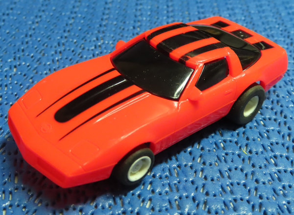 für H0 Slotcar Racing Modellbahn ~ Corvette mit Tyco Chassis (DEZ1209)