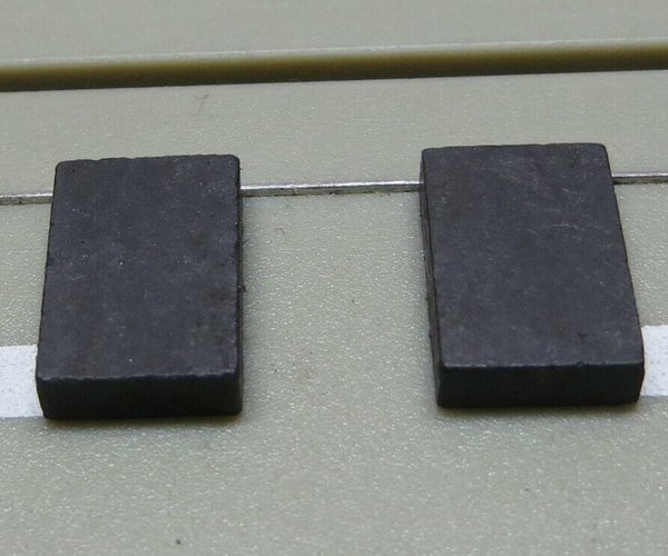 Faller AMS -- 2 Magnete für alten Blockmotor