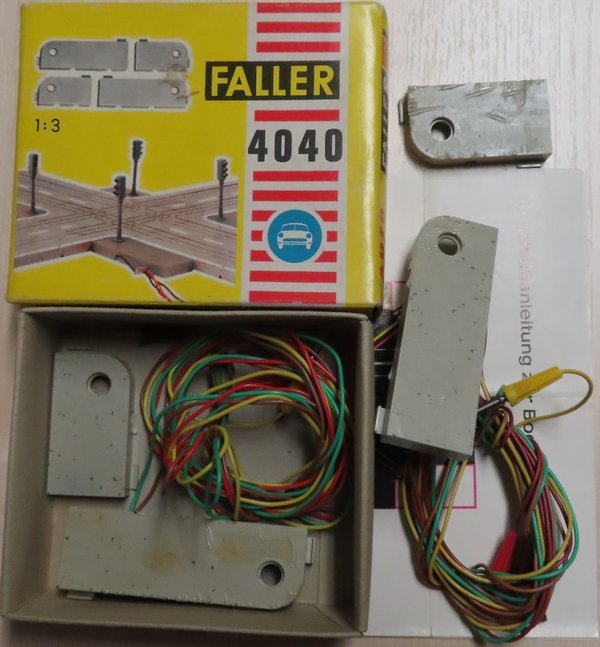 Faller AMS 4040 -- Bodengarnitur für Ampelkreuzung in OVP #DEZ2199